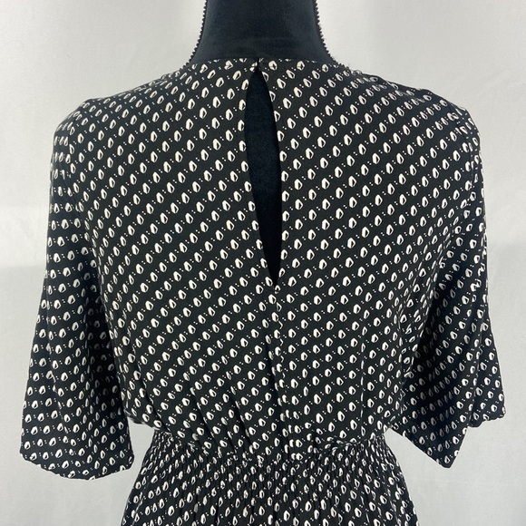 H&M Calf Length Black and White Patterned Dress with Elastic Waist - Picture 5 of 10